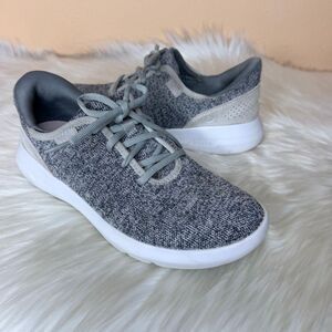 Kizik Women’s Madrid Eco Knit Sneakers Size 8